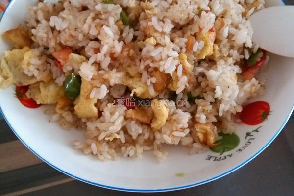 西拉蛋炒饭的做法图解1