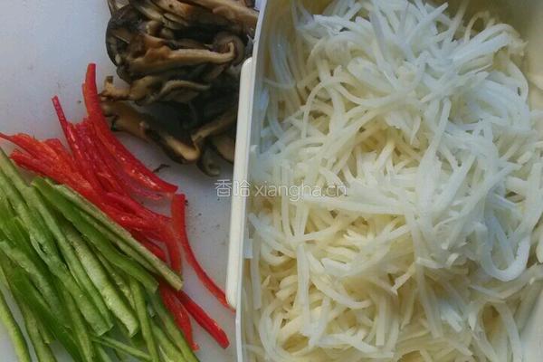 素炒笋丝的做法图解1
