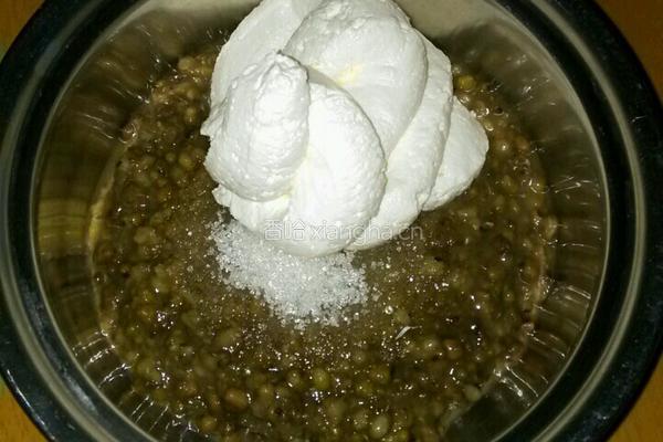 绿豆奶油冰棒的做法图解1