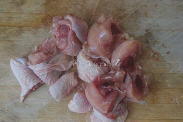 鸡腿炖土豆的做法图解1