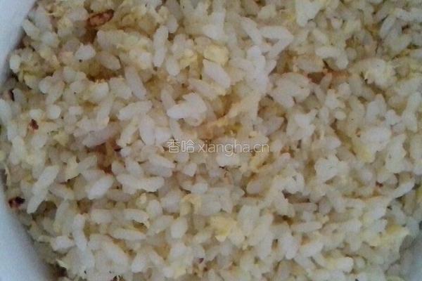 黄金蛋炒饭的做法图解3