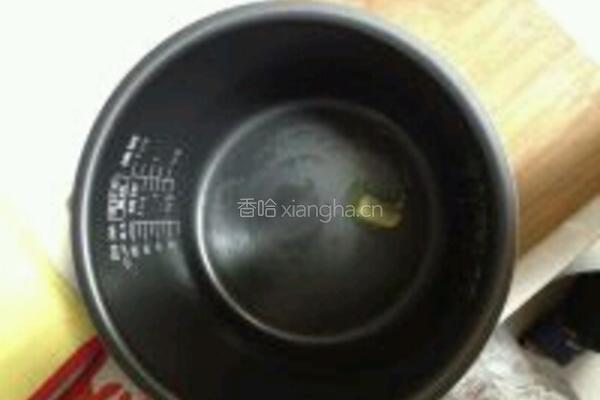 蔓越莓电饭煲蛋糕的做法图解11