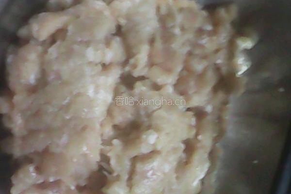 水煮肉丸汤的做法图解1