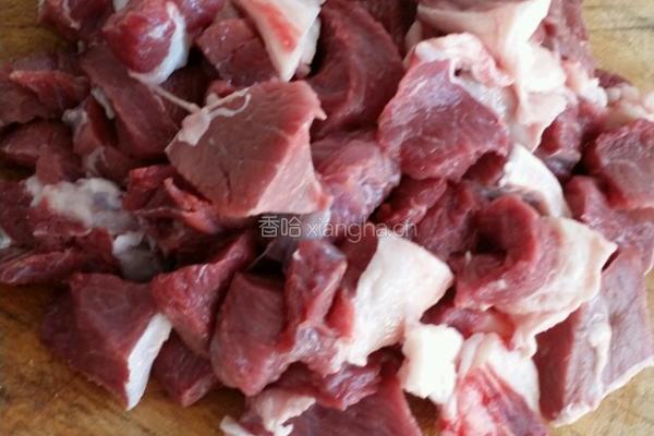 营养炖牛肉的做法图解1