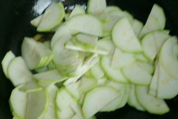 西葫芦炒肉的做法图解3