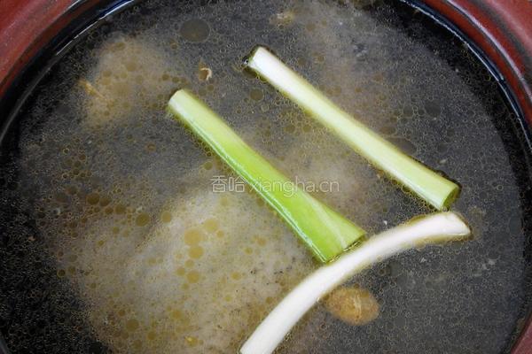 花鲢豆腐汤的做法图解3