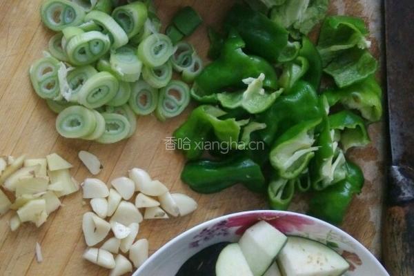 地三鲜的做法图解1