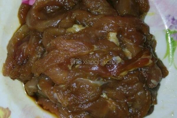 瓜皮青椒肉丝的做法图解1