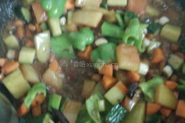 宫保素三丁的做法图解9