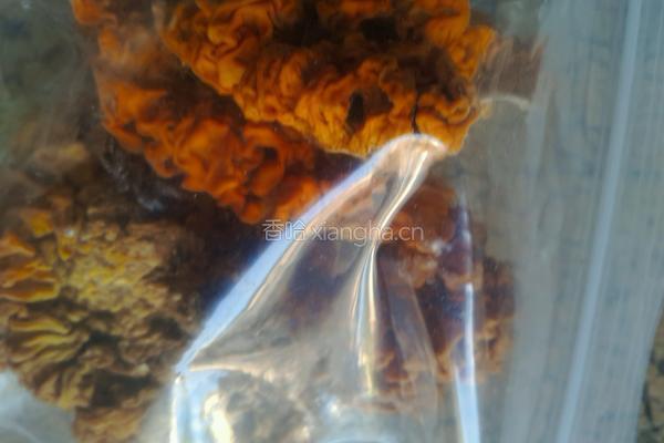 皂角黄耳莲子汤的做法图解3