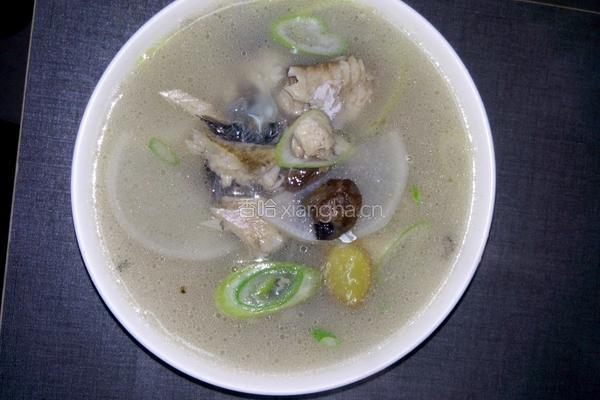 鲫鱼萝卜汤的做法图解5