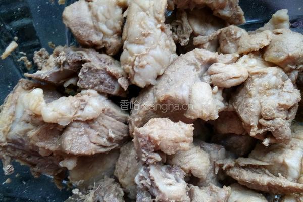 土豆烧排骨的做法图解2
