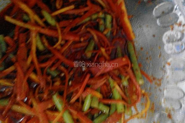 豇豆胡萝卜丝的做法图解4