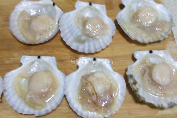 蒜蓉粉丝扇贝的做法图解1