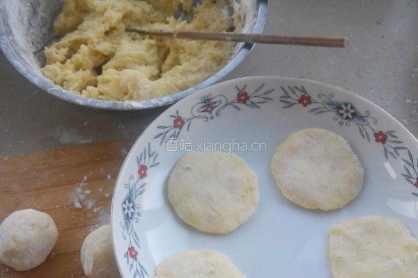 土豆糯米饼的做法图解4