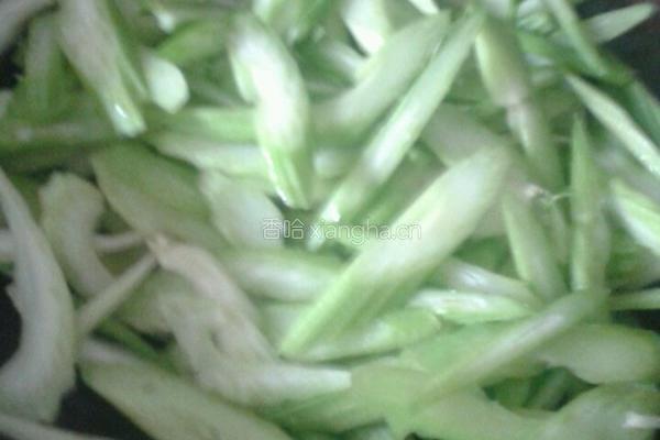 豆腐炒芹菜的做法图解6