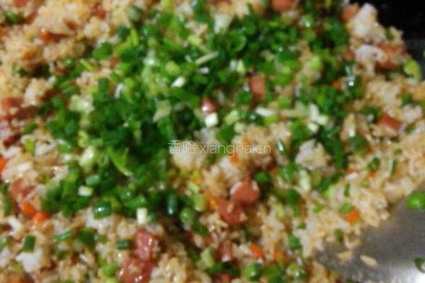 青豆炒饭的做法图解6