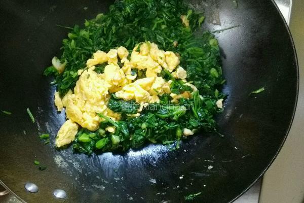 菠菜炒鸡蛋的做法图解4