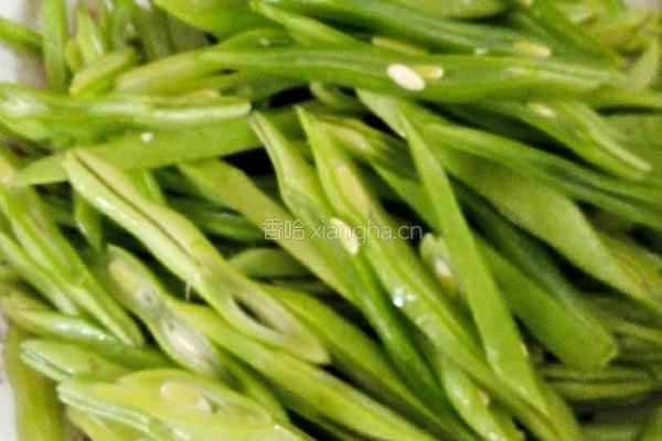 干煸芸豆丝的做法图解1