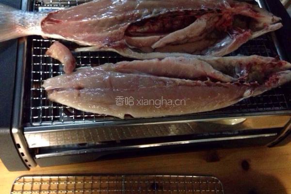家常烤鱼的做法图解2