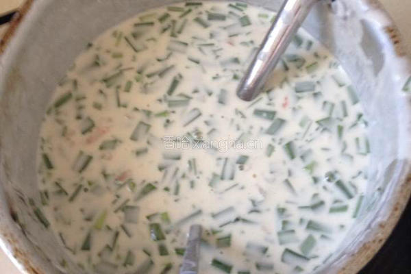 韭菜饼的做法图解1