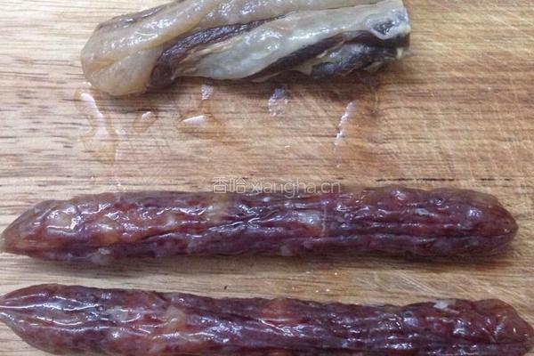 煮夫家常腊肠饭的做法图解2