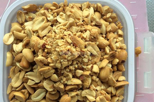抺茶牛轧糖的做法图解2