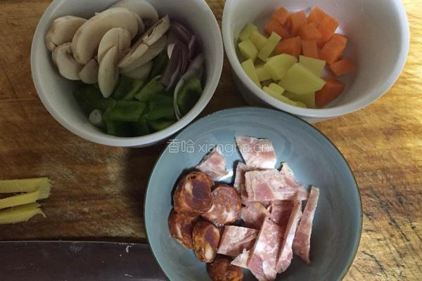 培根芝士焗饭的做法图解1