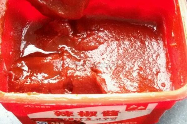 自制蘸料辣酱的做法图解2