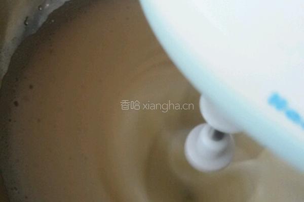 戚风纸杯蛋糕的做法图解7