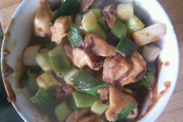 蒜苗香菇肉酱面的做法图解4