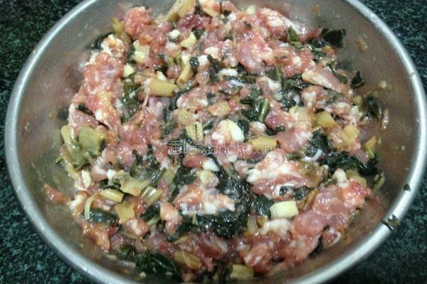 菜干蒸肉饼的做法图解3