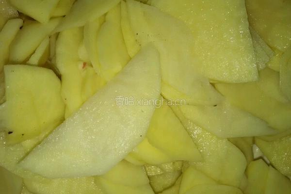土豆炒牛肉的做法图解2