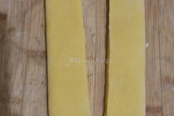 蛋黄菊花馓的做法图解6