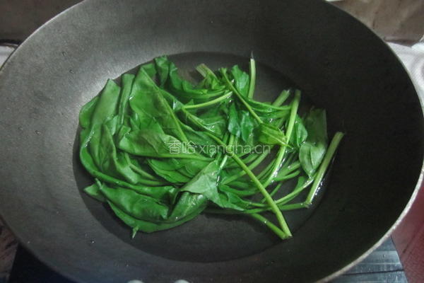 菠菜鱼丸疙瘩汤的做法图解2