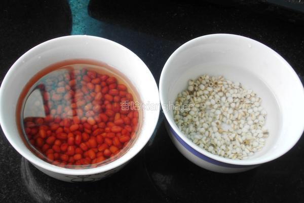 红豆薏米甜汤的做法图解2
