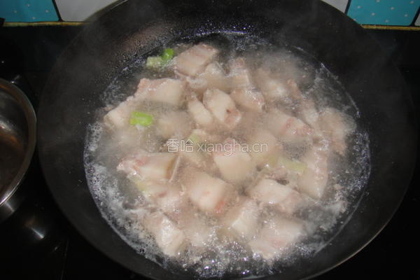 红酒红烧肉的做法图解3