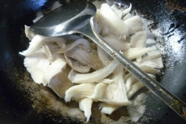 香干炒平菇的做法图解4
