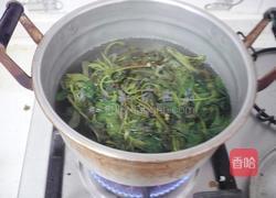 香椿拌面的做法图解2