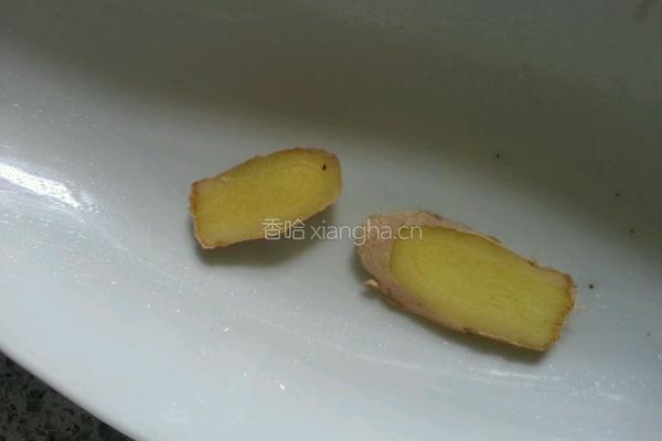 祛湿鲮鱼汤的做法图解4