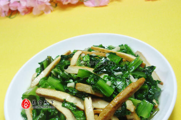 香干炒油麦菜