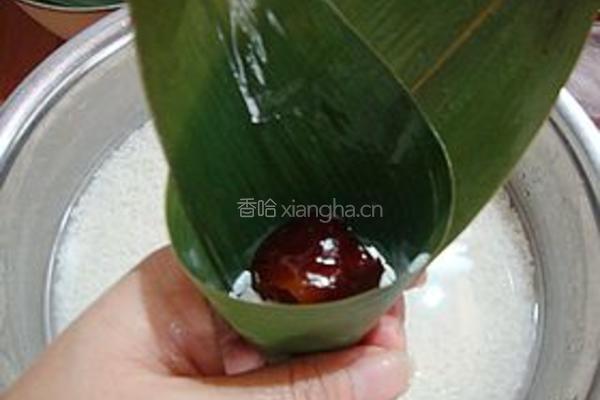 蜜枣牛角粽子的做法图解3