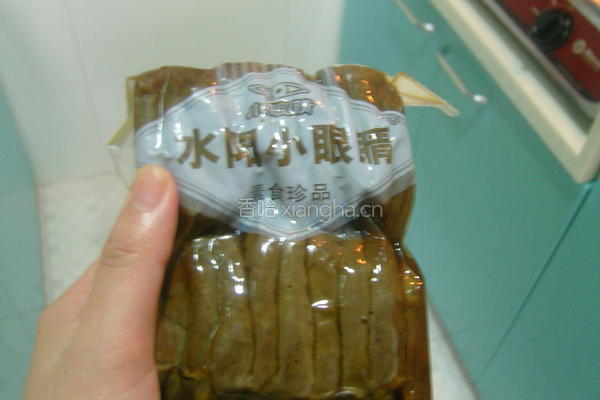 鱼香豹纹香干的做法图解1