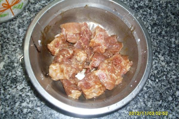 冬菇排骨芋头焖饭的做法图解3