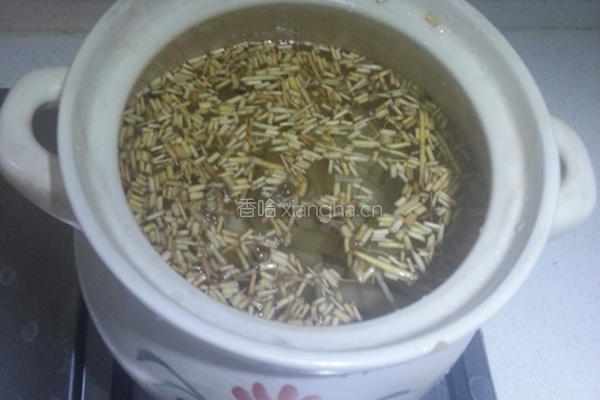 白茅根甘蔗水的做法图解5
