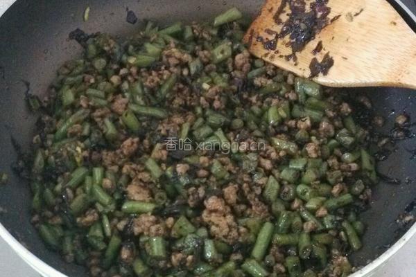 橄榄菜肉沫豆角的做法图解5