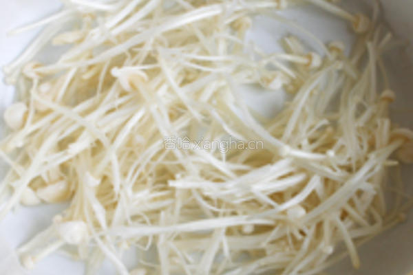 金针油菜鸭腿面的做法图解4