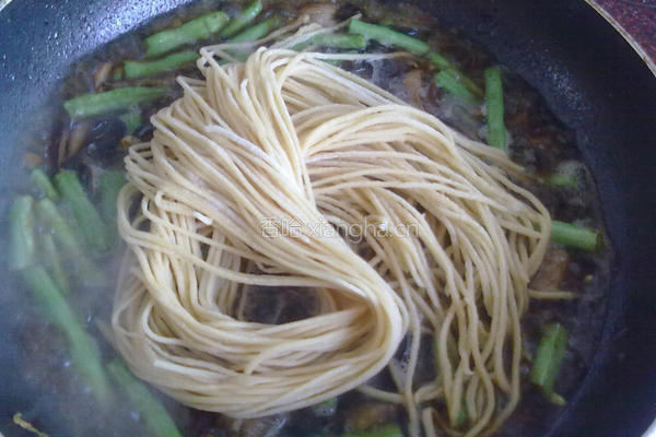 豆角焖面的做法图解16