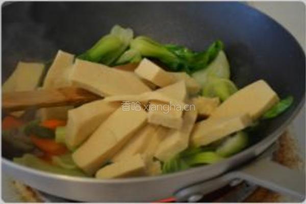 冻豆腐炒油菜的做法图解5