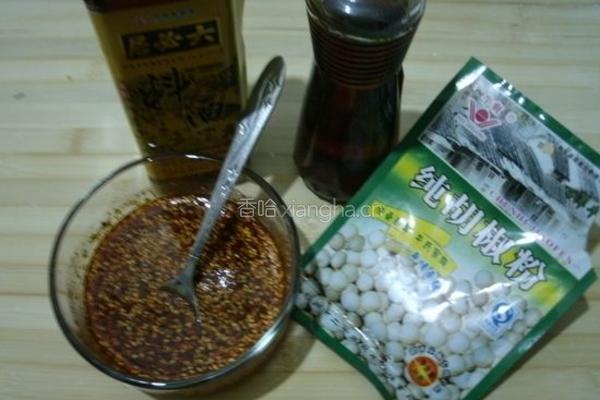 油豆泡粉丝鸡汤的做法图解2
